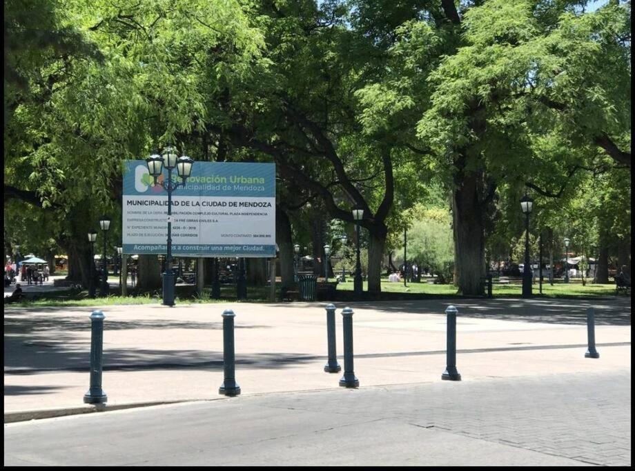 Petit Rivadavia En El Corazon De Mendoza Lägenhet Exteriör bild